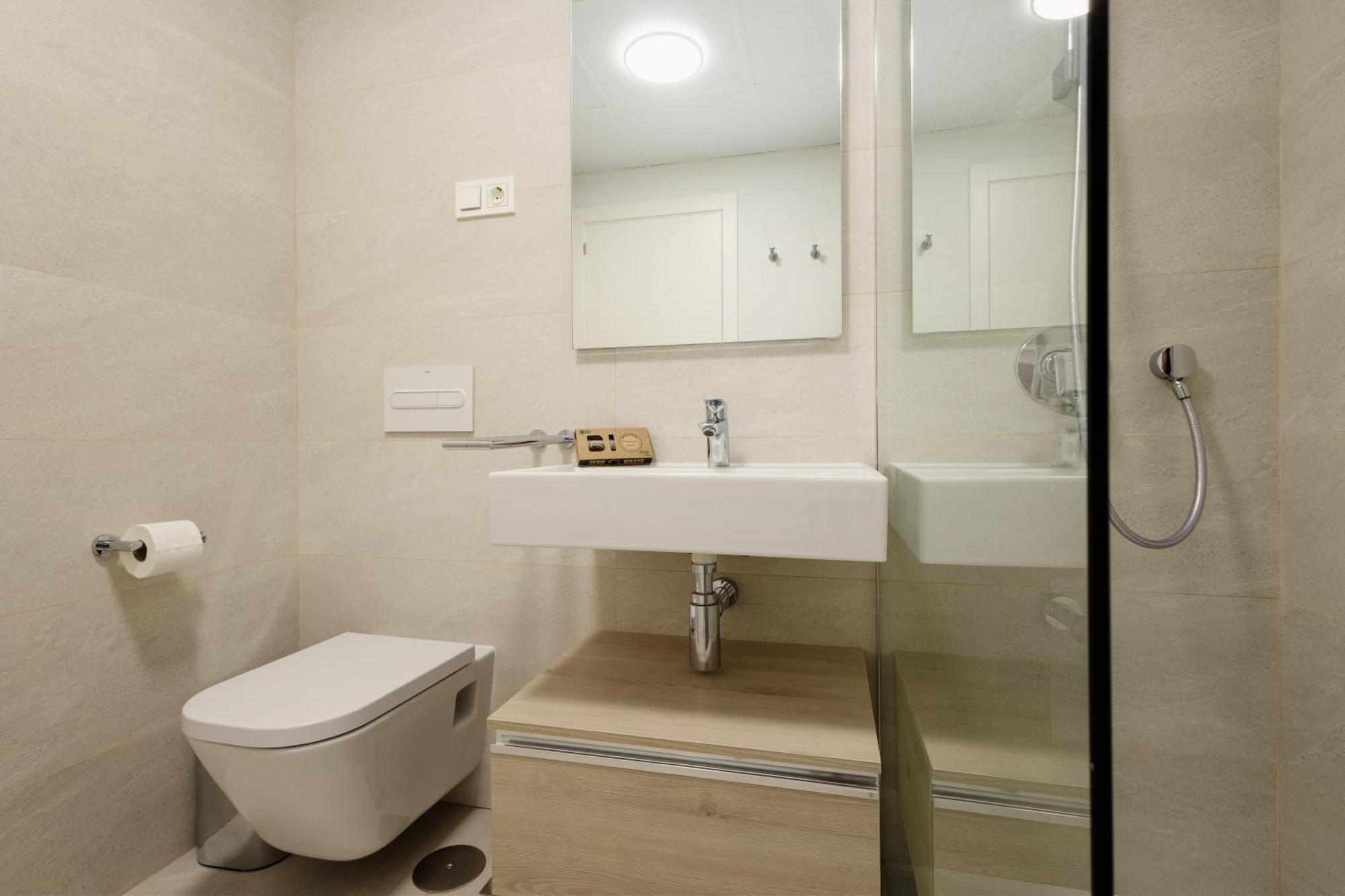 Luxurious 2 Bedroom Apartment Close To The Beach In Estepona Esterno foto