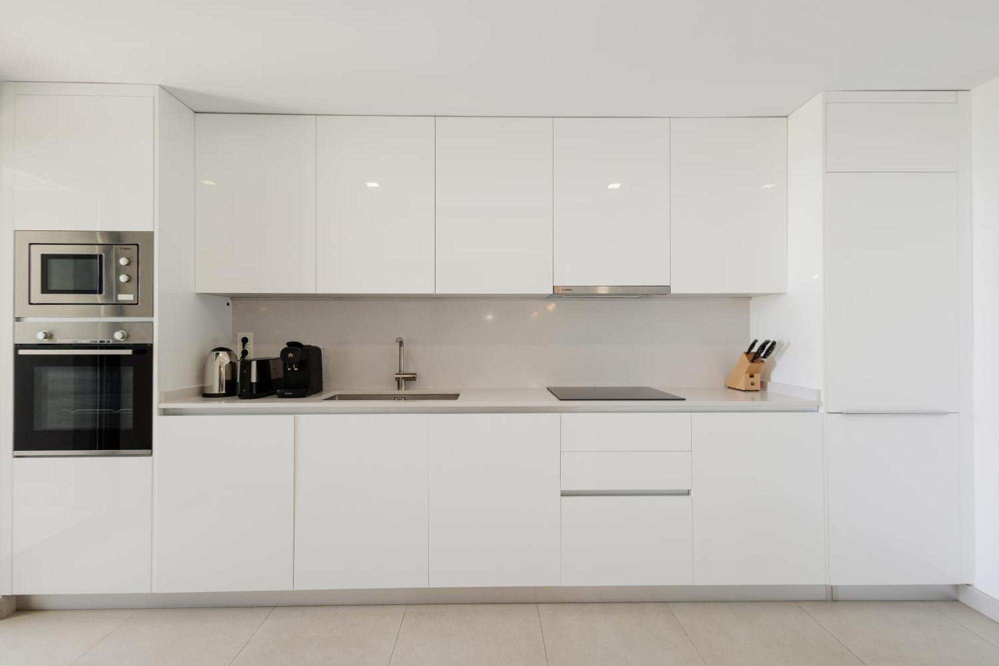 Luxurious 2 Bedroom Apartment Close To The Beach In Estepona Esterno foto