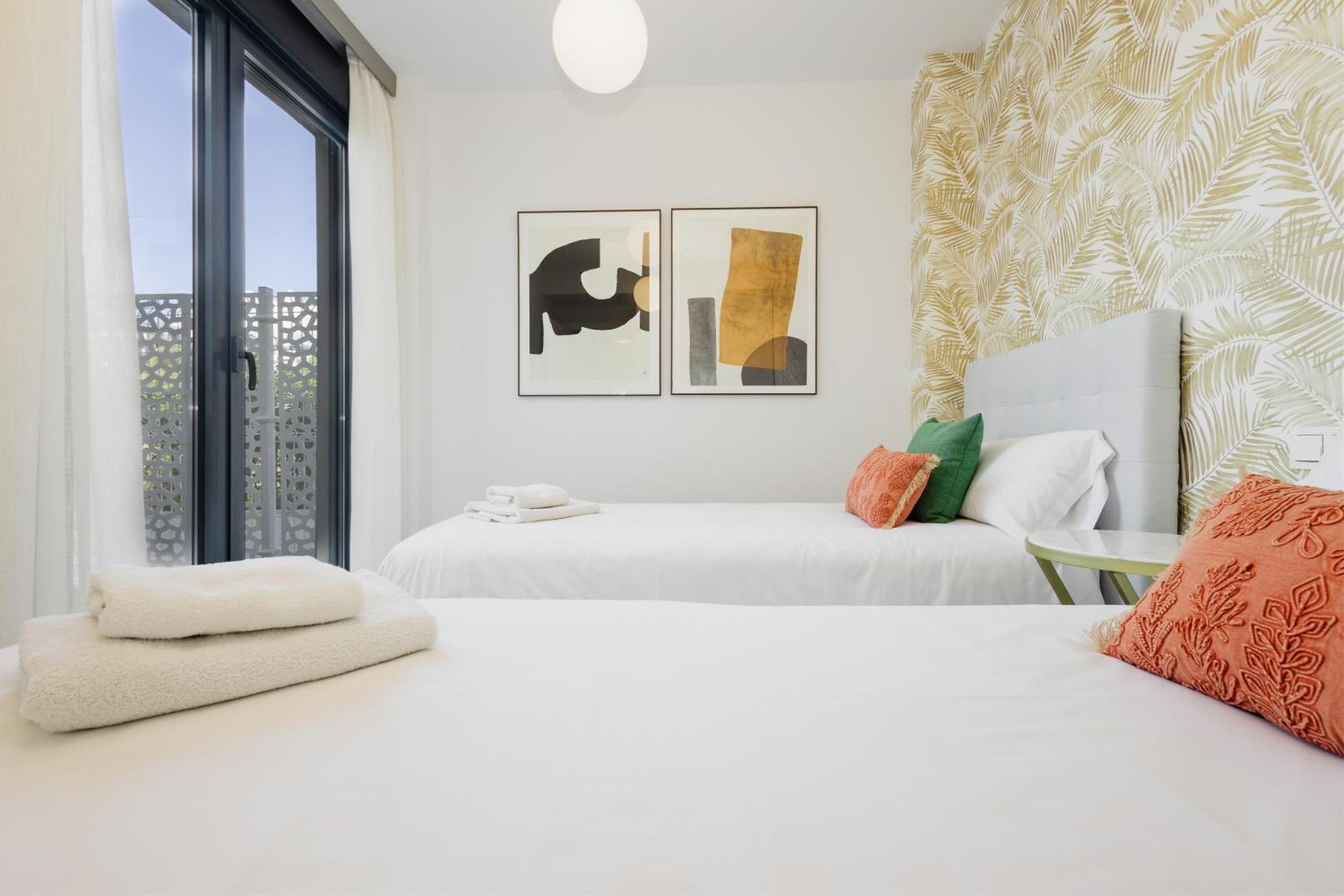 Luxurious 2 Bedroom Apartment Close To The Beach In Estepona Esterno foto