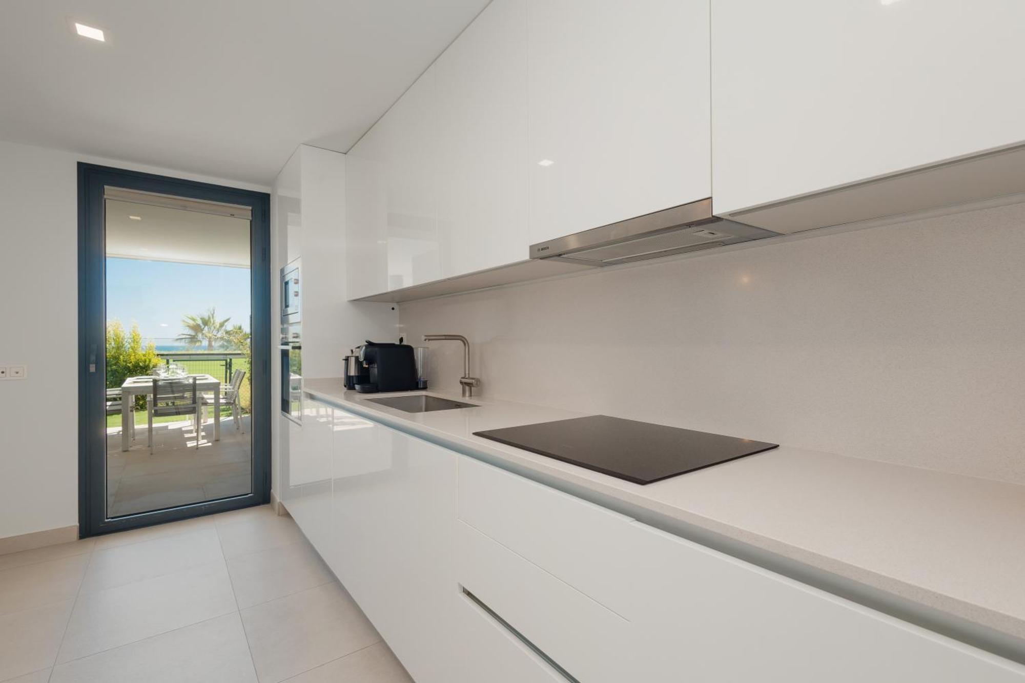 Luxurious 2 Bedroom Apartment Close To The Beach In Estepona Esterno foto